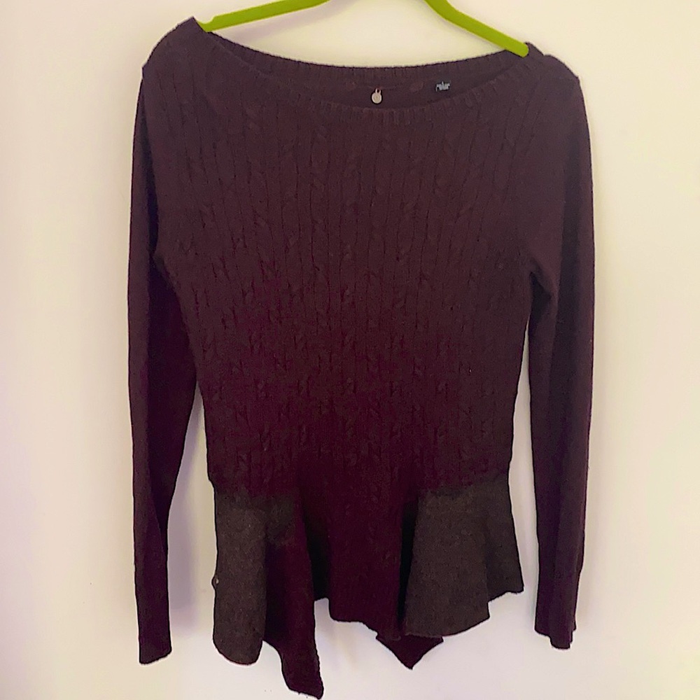 Maroon sweater